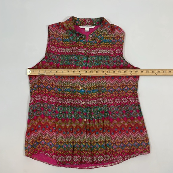Diane Von Furstenberg Top Blouse Size 12 100% Silk Colorful Print EUC. - Picture 6 of 12